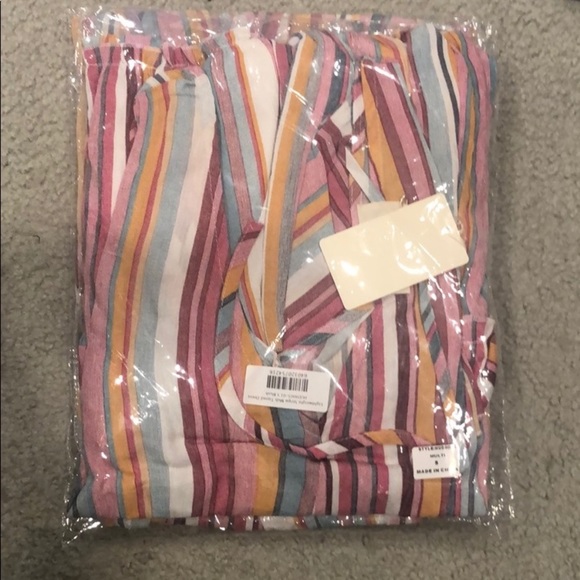 Last! Gorgeous Striped V-Neck Midi Dress - Picture 5 of 5